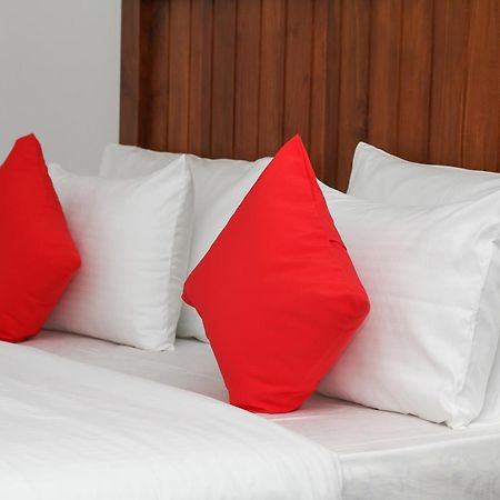 Capital Wind Kalpitiya "Wind Beach" Екстериор снимка